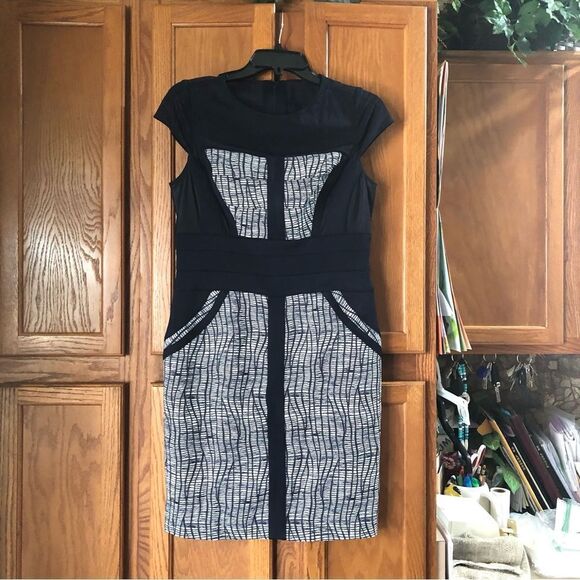 Julia Jordan Mesh Printed Sheath Mini Dress - 8 - Picture 1 of 9